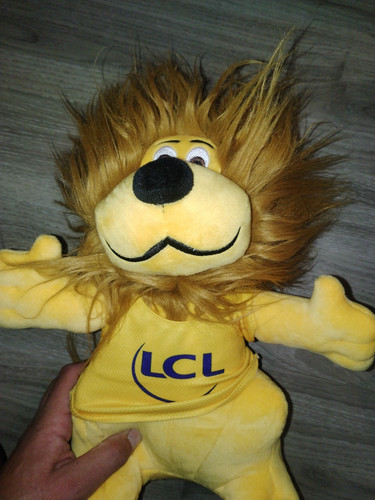 Peluche lion lcl crédit - peluche,