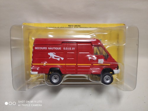 Hachette pompiers renault - 1/43,