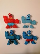 Lot 4 figurines extensibles