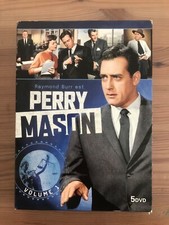 PERRY MASON Raymond burr -