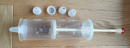 Tube piston multi usages - piston, à