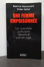 LIVRE UNE FEMME EMPOISONNÉE