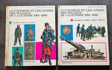 L'uniforme et les armes des