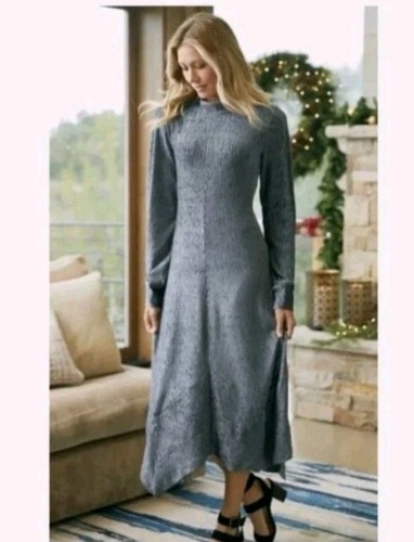 Soft surroundings woman - surroundings,