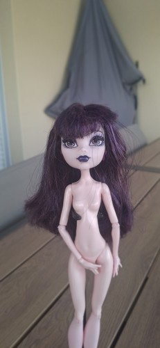 Poupée monster high - poupée,