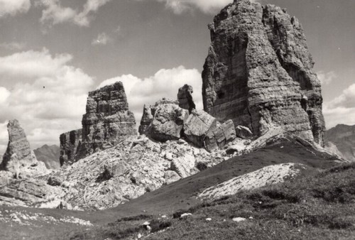 Cortina dʼampezzo nearby - cortina,