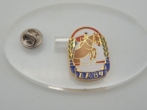 Pin hippisme international - hippisme,