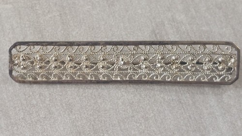 Ancienne broche décor