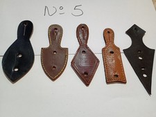 5) Cuir pour insignes 