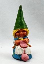 Les aventures de David le Gnome - Figurine PVC Star Toys - Susan tricote (robe b