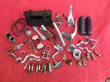 LOT DE PIECES DE VELOS (79)