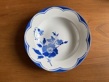 Assiettes anciennes.   Gien