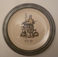 Assiette en porcelaine " Vieux