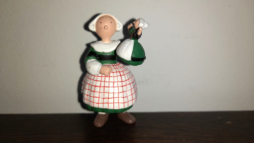Figurine becassine avec poupee - becassine,