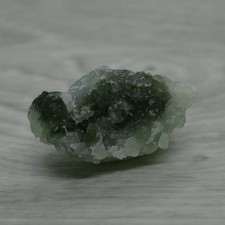 Prehnite verte pierre brute de