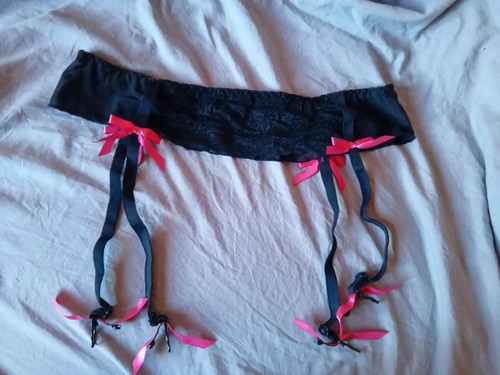 Porte jarretelle taille 40 - porte, 38/40