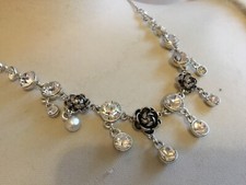 Superbe collier argenté