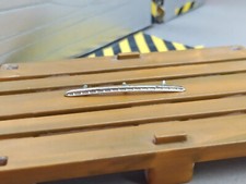 1/18 Baguette centrale capot