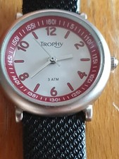 Montre TROPHY QUARTZ 3 ATM TRÈS BEL ÉTAT FONCTIONNE 