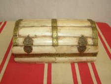 Ancien coffre à bijoux en