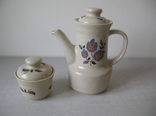 Ancienne vaisselle faïence