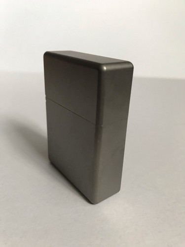 étui pour briquet - Étui, en
