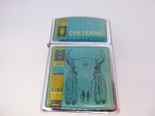 Champ tribal briquet - -,