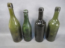 Lot 4 anciennes bouteilles de vin de bistrot vintage à nettoyer ou déco cave