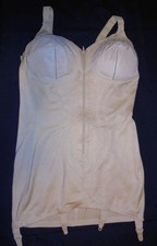 Combiné-gaine avec jarretières " Triumph " taille 100 D (vintage, rétro)