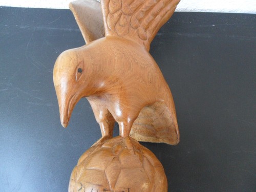 Sculpture bois rapace - en,
