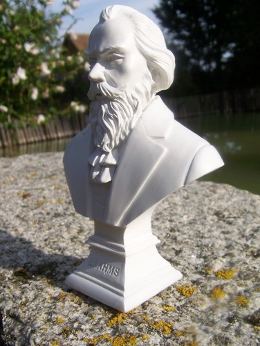 Re0105 figurine - ,