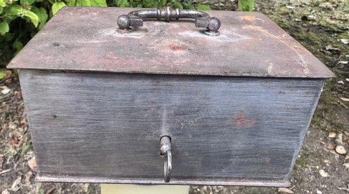 Ancien petit coffre fort - ancien, coffre-fort