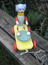 Ancien jouet en bois à tirer