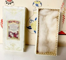 Coffretpour flacon 190o Gellé Frères Essence "Violettes de Parme" 11,5x5,7H4,9cm