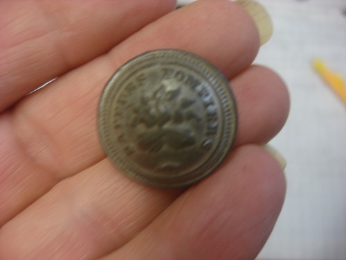 Ancien bouton sapeur pompiers - ancien,
