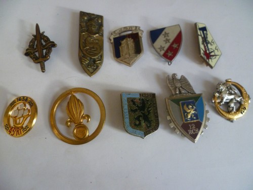 Lot insignes militaire pucelle - lot,