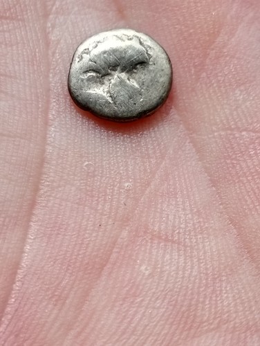 Monnaie gauloise pâle - monnaie,