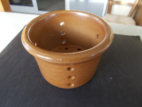 Ancienne faisselle égouttoir - ancienne,