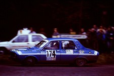 Diapo Rallye de PICARDIE 1983 - RENAULT 12 GORDINI - Pilote : F. ANQUETIN -