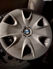 4 jantes en tôle enjoliveur pneus 195/55R16 BMW