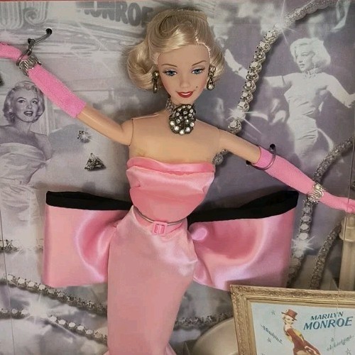 Vtg 1997 barbie marilyn - as,