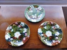 VINTAGE LOT 3 ASSIETTES BARBOTINE / MAJOLIQUE XIXEME