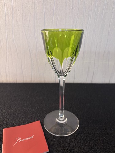 Verre roemer vert mousse