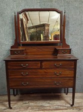 Commode psyché anglaise