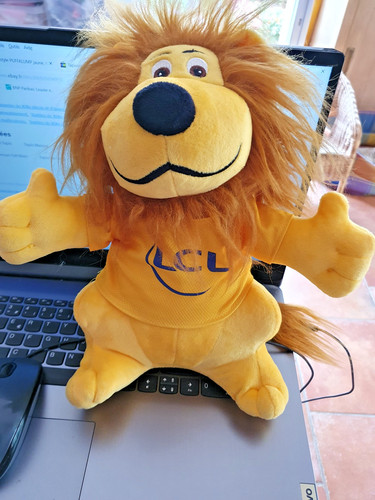 Peluche lion mascotte lcl - mascotte,