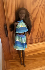 POUPEE BARBIE AIME L'OCEAN BRUNE MATTEL