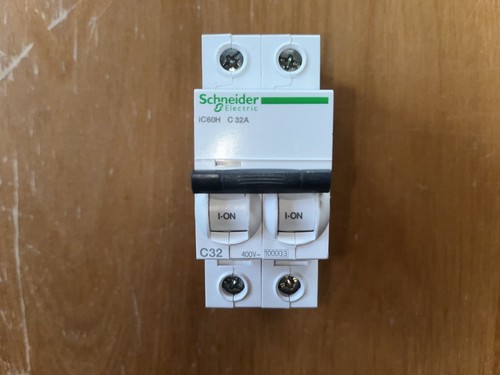 Disjoncteur 32a courbe - 32a, c