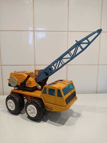 Camion grue ancien métal - grue,