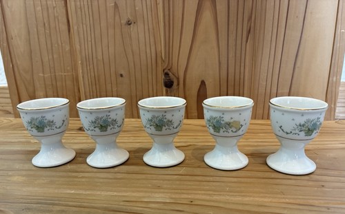 Lot tasses à œufs - de,