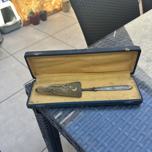 Pelle tarte ancienne - pelle,